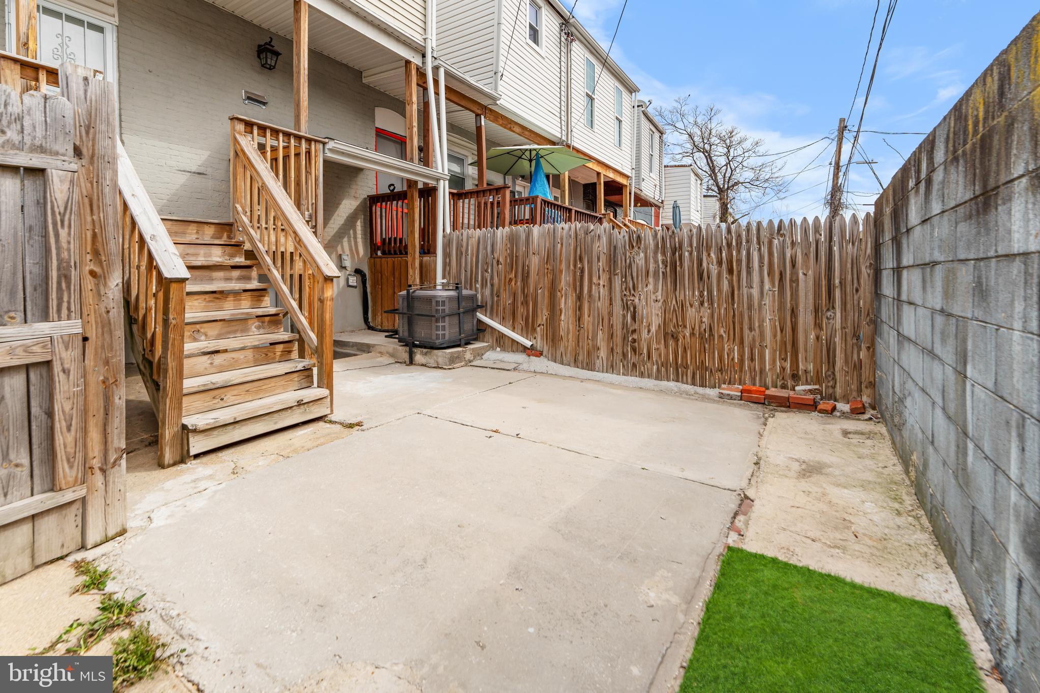 LITTLE ITALY - Residential