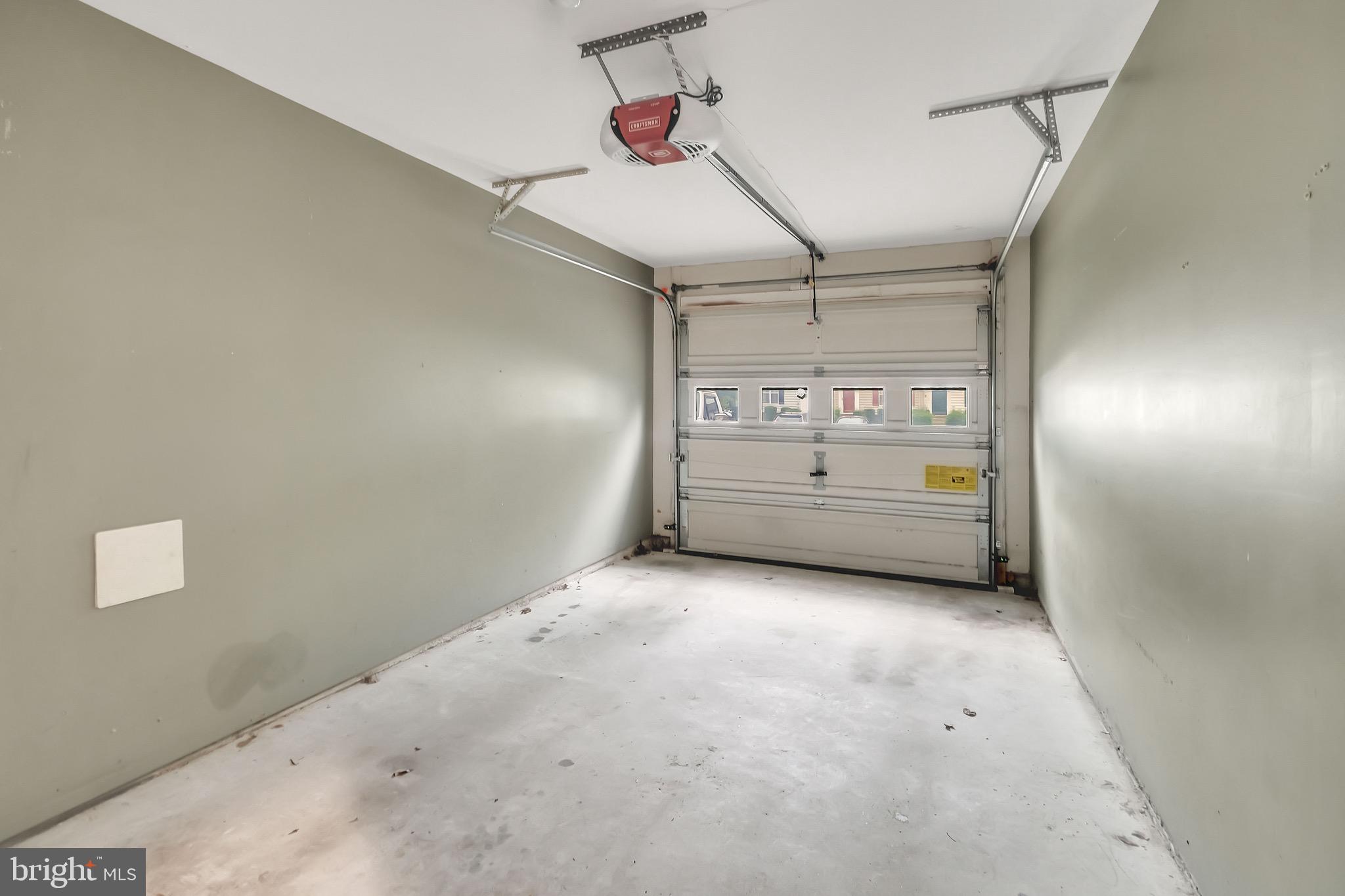 DALE CITY - Residential Lease