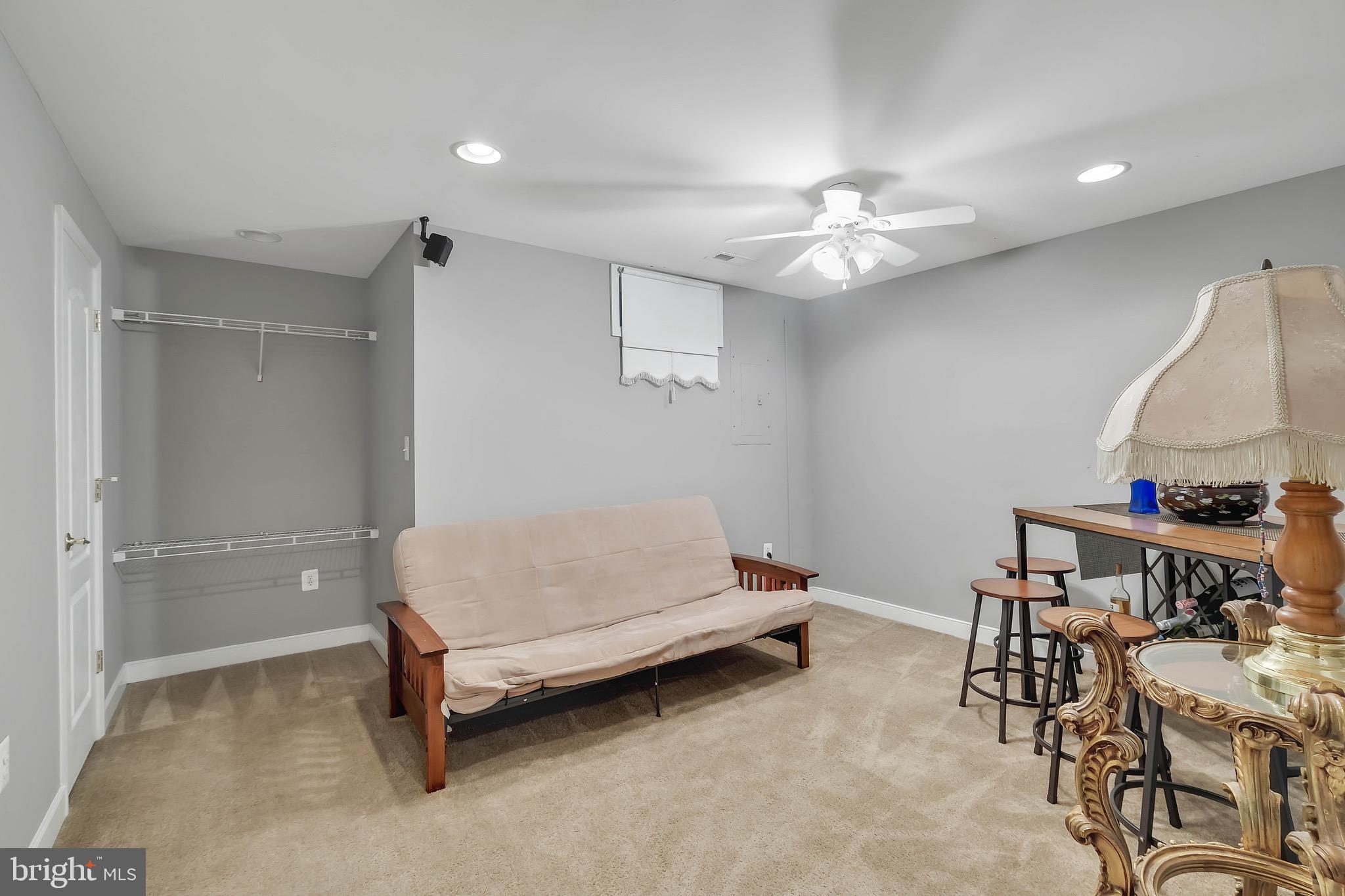 DALE CITY - Residential Lease