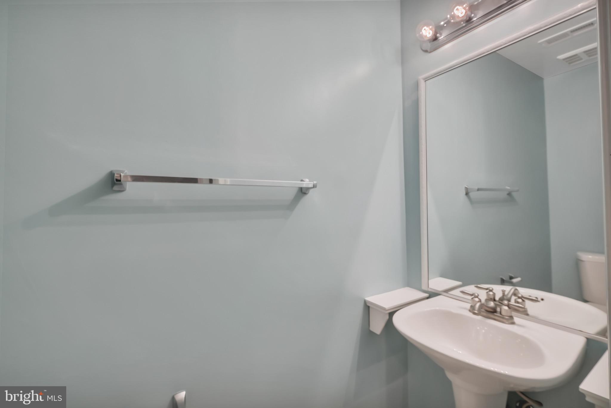 DALE CITY - Residential Lease