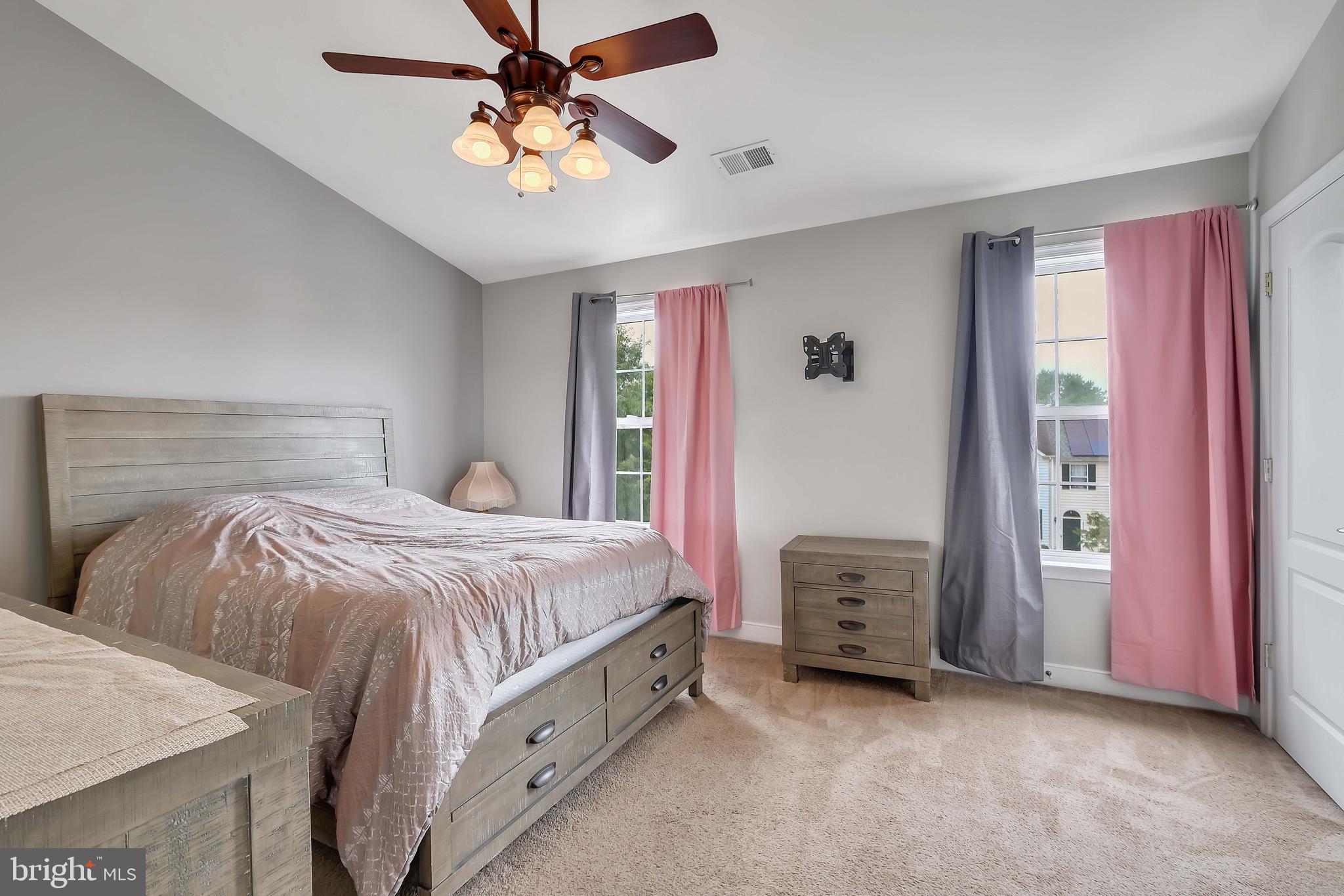 DALE CITY - Residential Lease