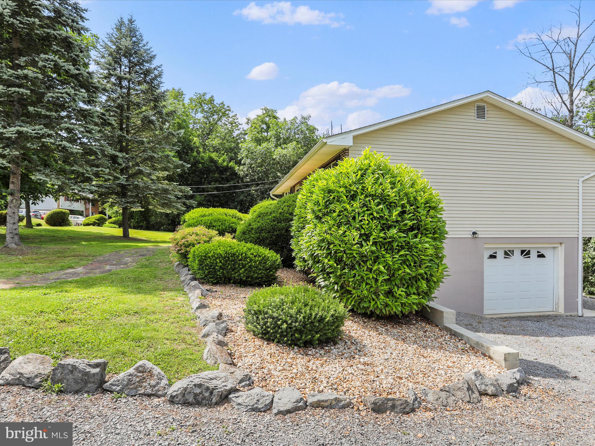 BERKELEY HILLS CLUB - Residential