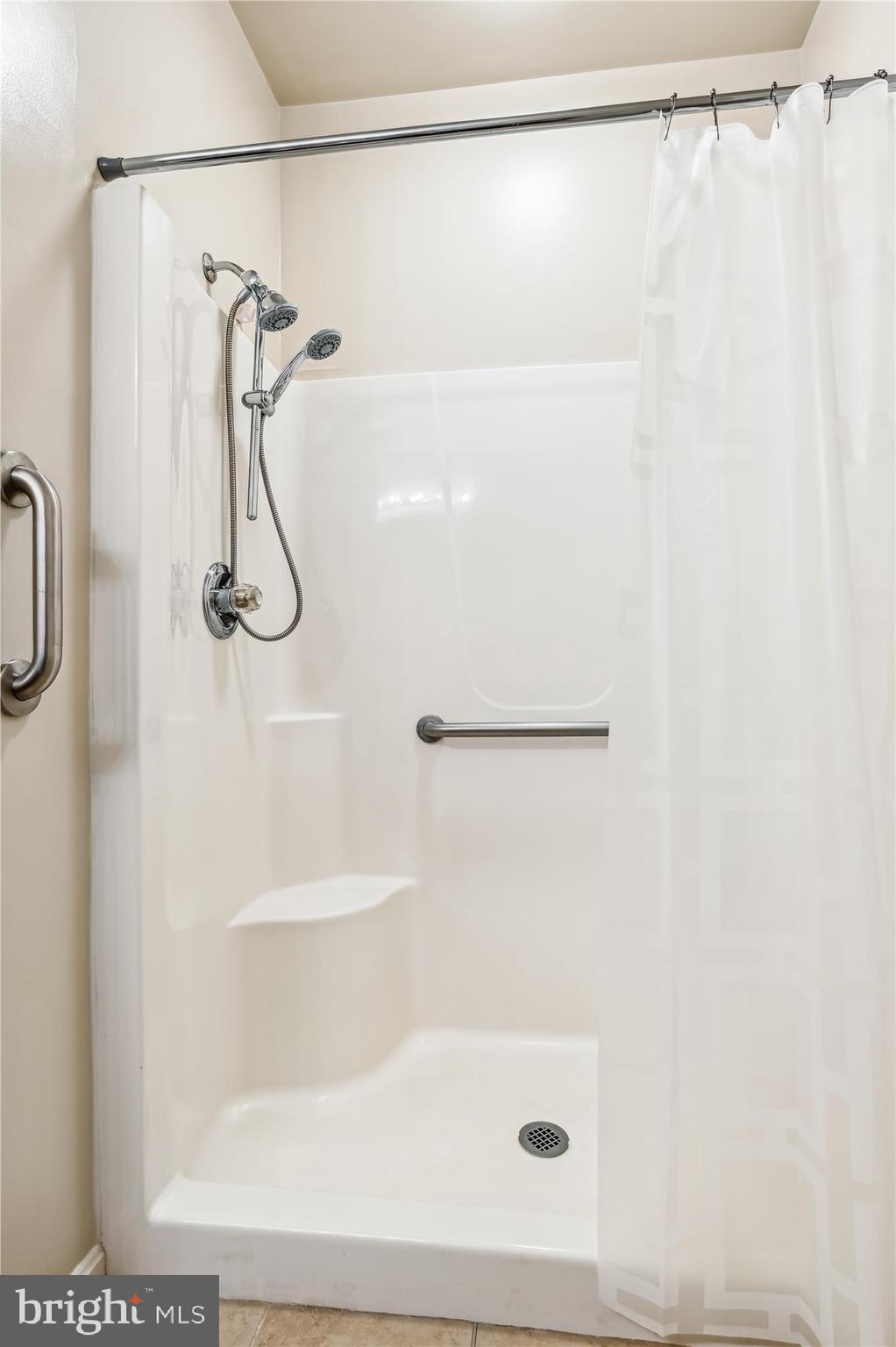 VICTORIA FALLS 2 - Residential