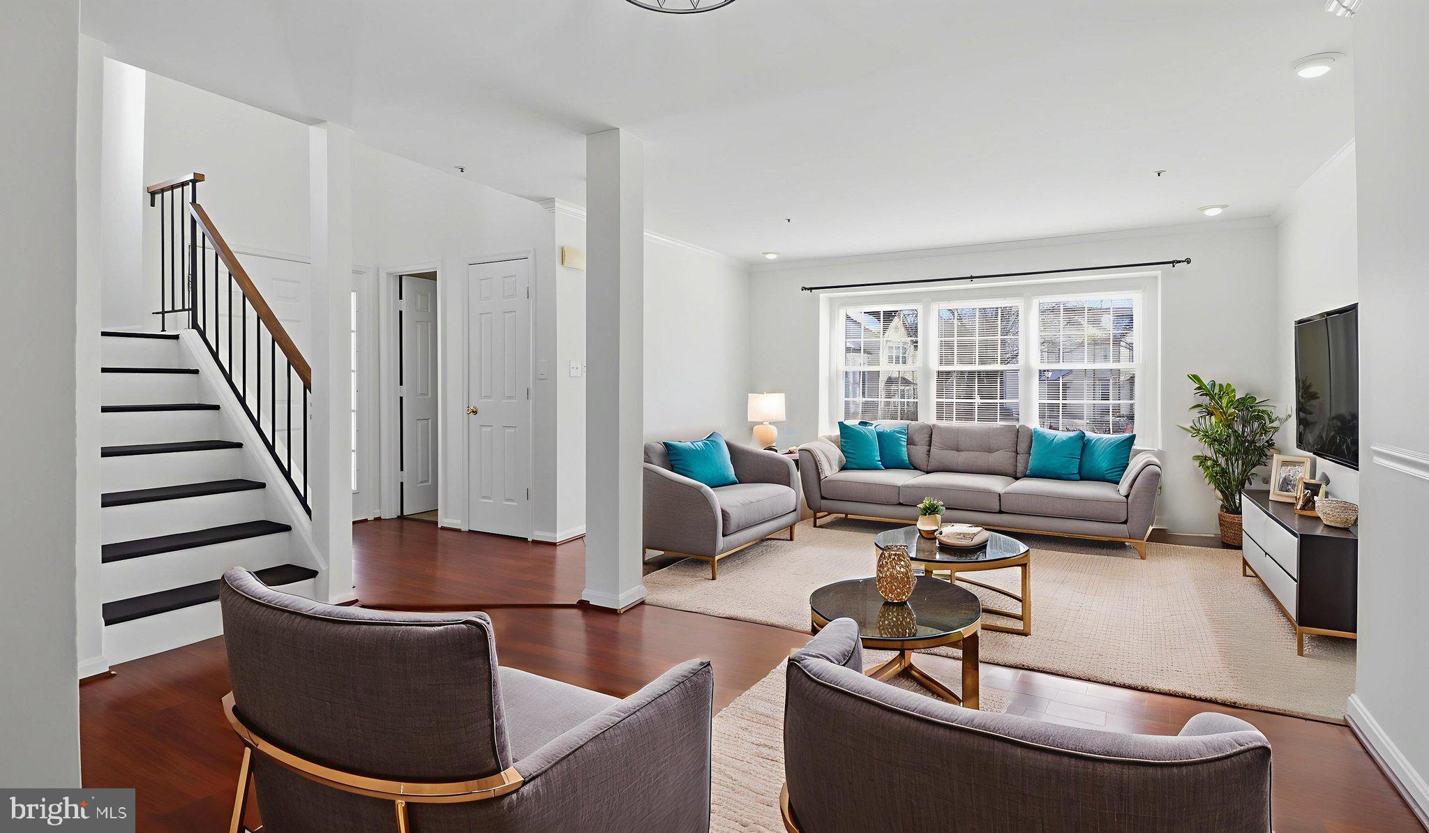 8417 MEADOW GREEN WAY