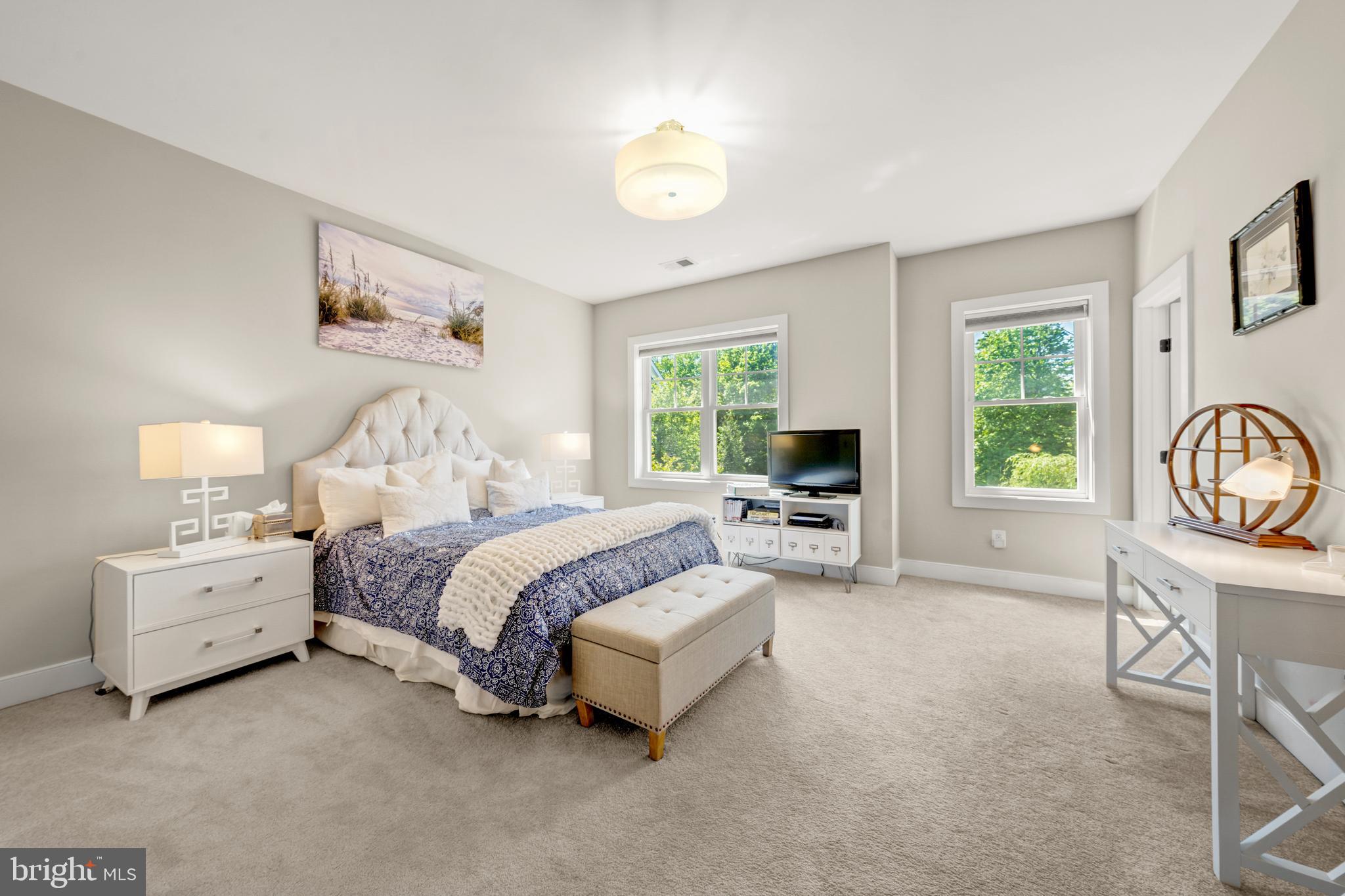 SLEEPY HOLLOW - Residential