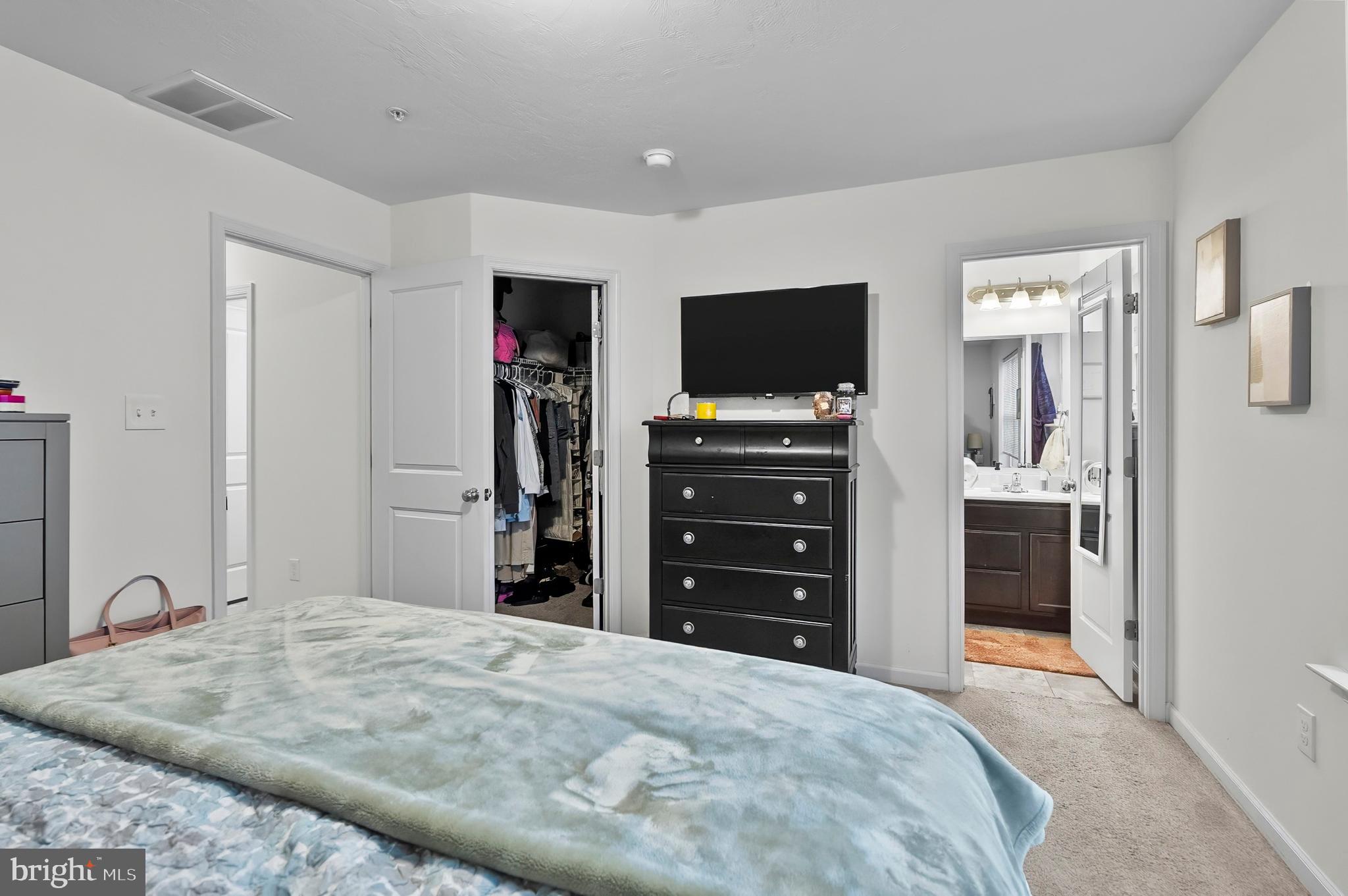 HOMESTEAD ACRES - Residential