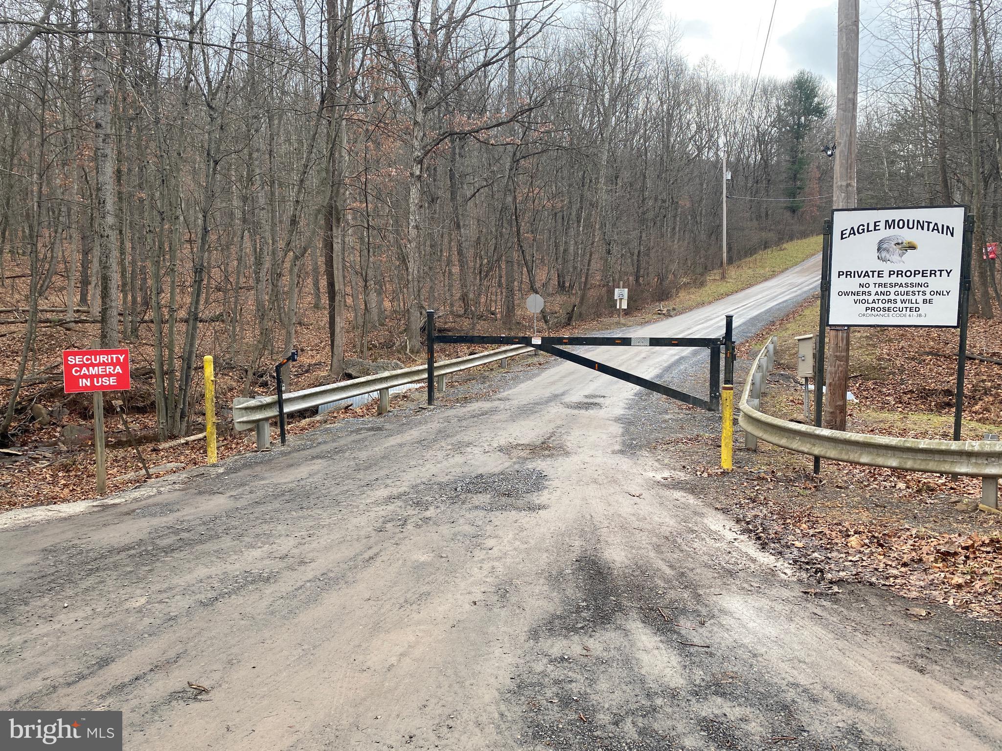 EAGLE MOUNTAIN - Land