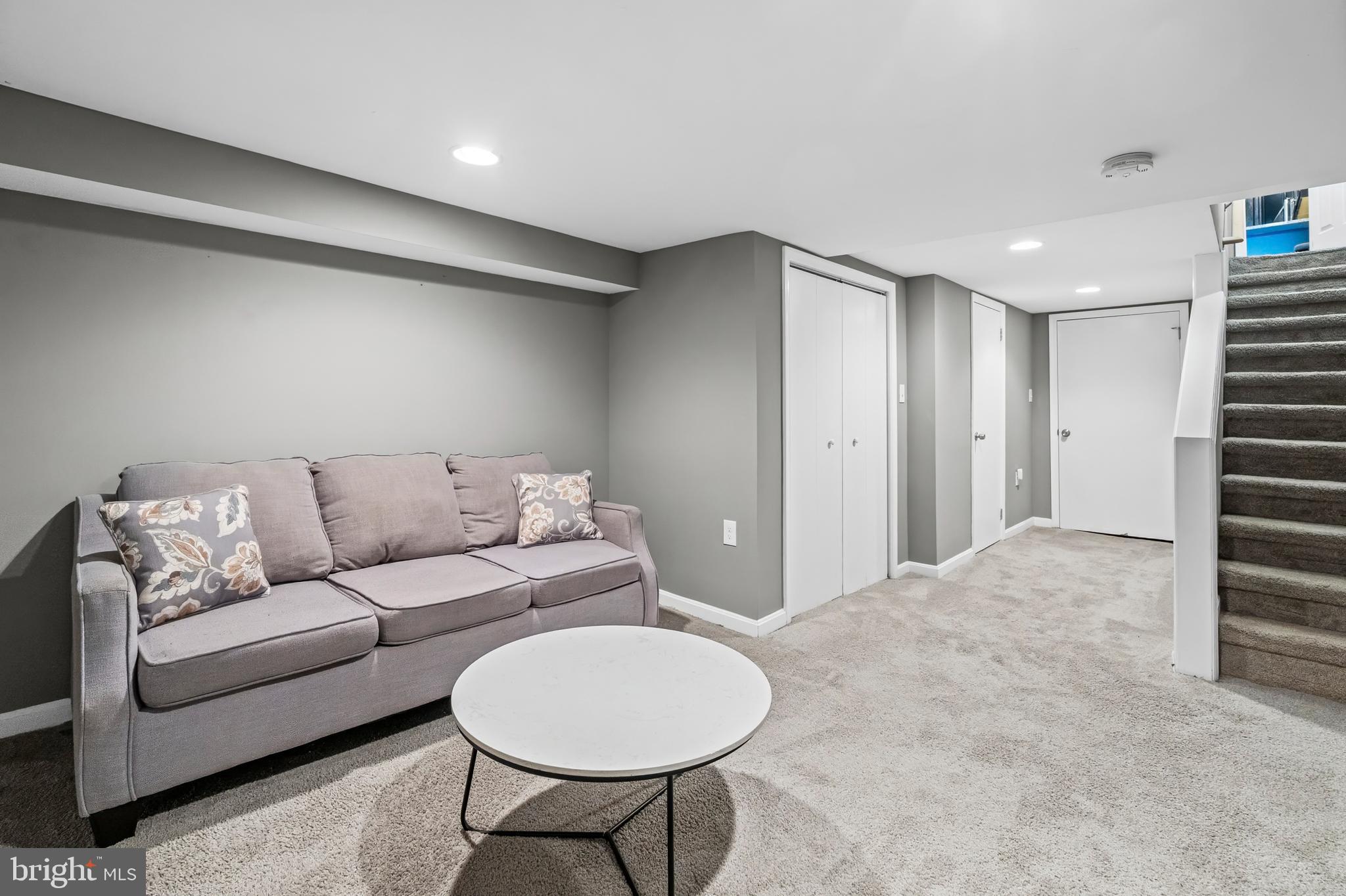 OLIVER - Residential