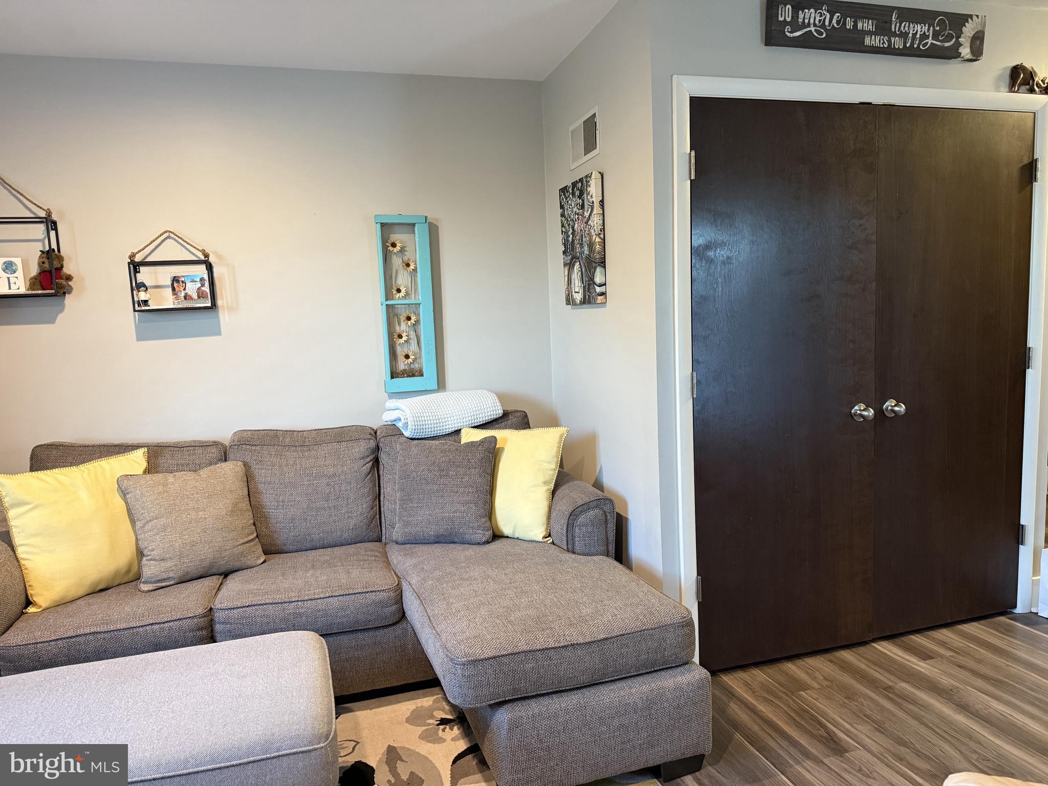 CUMBERLAND TOWNSHIP - Residential Lease