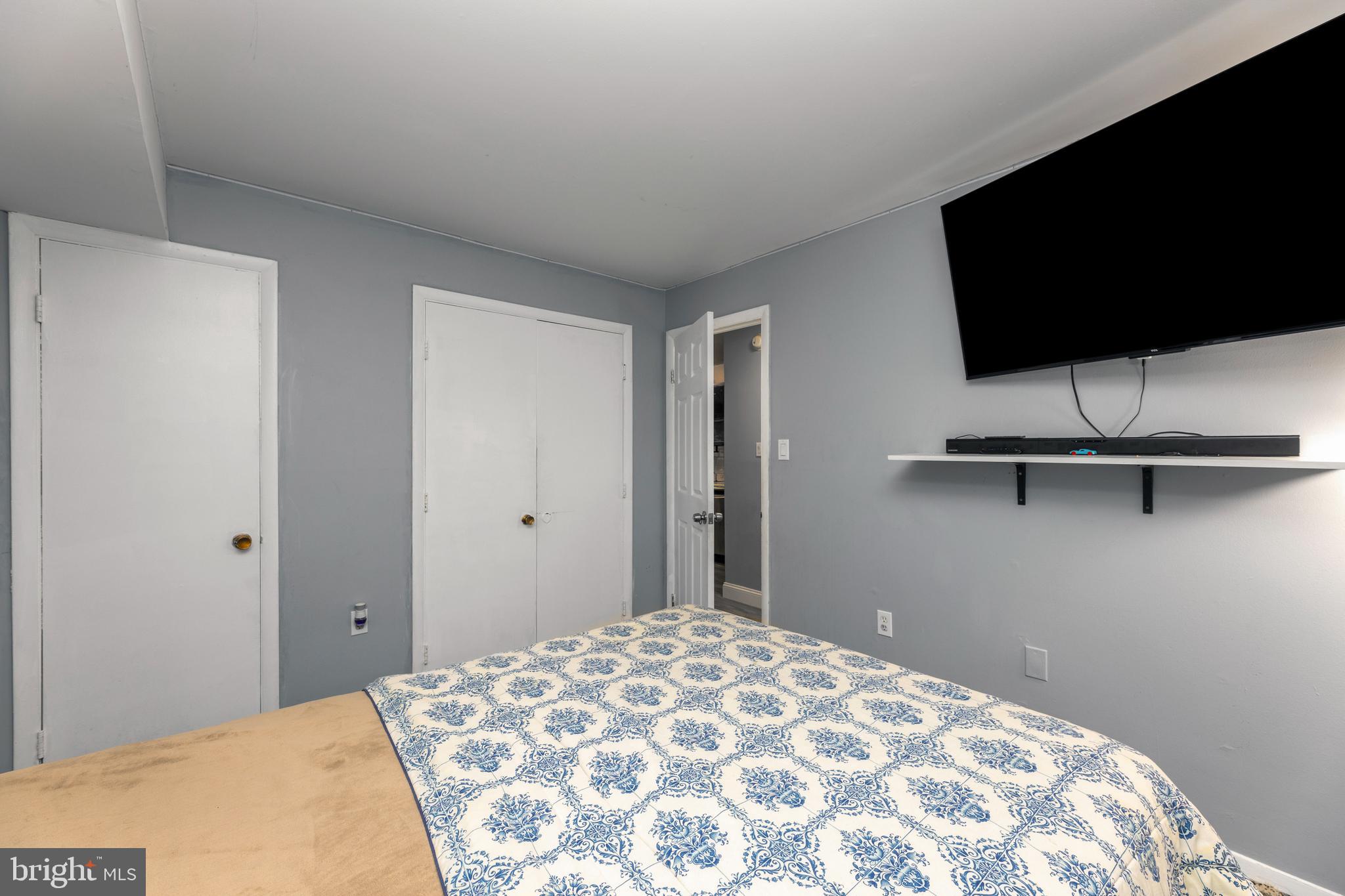 BETHESDA PARK - Residential