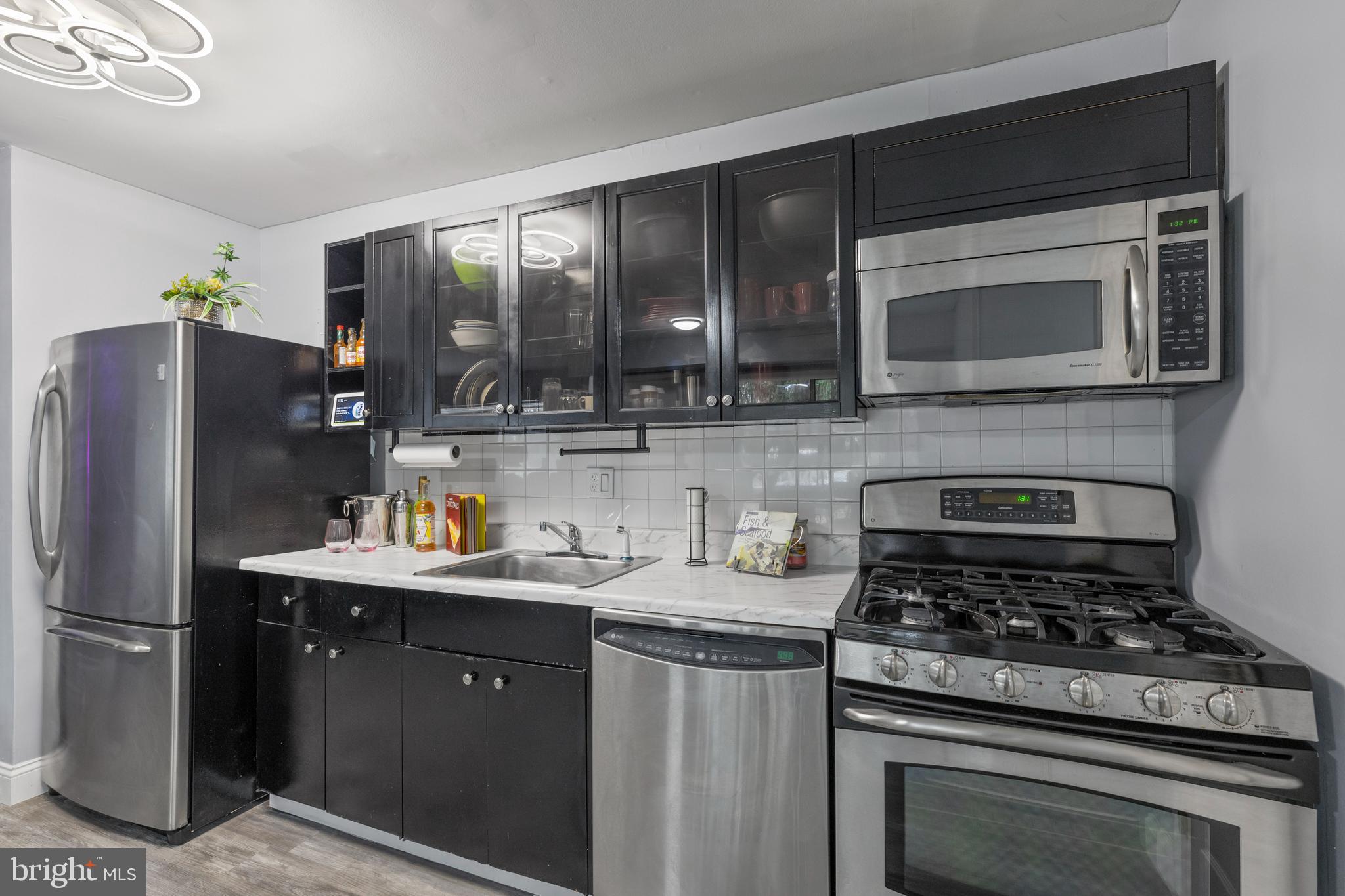 BETHESDA PARK - Residential