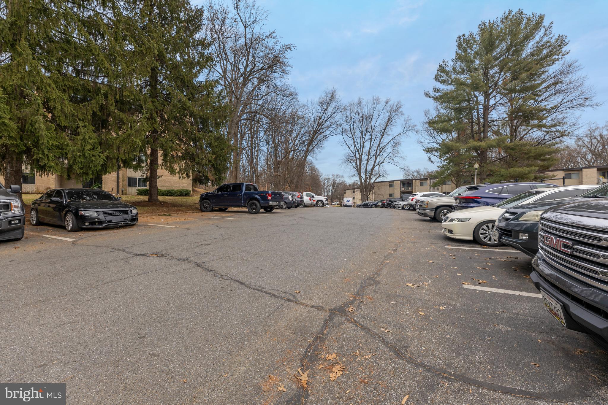 BETHESDA PARK - Residential