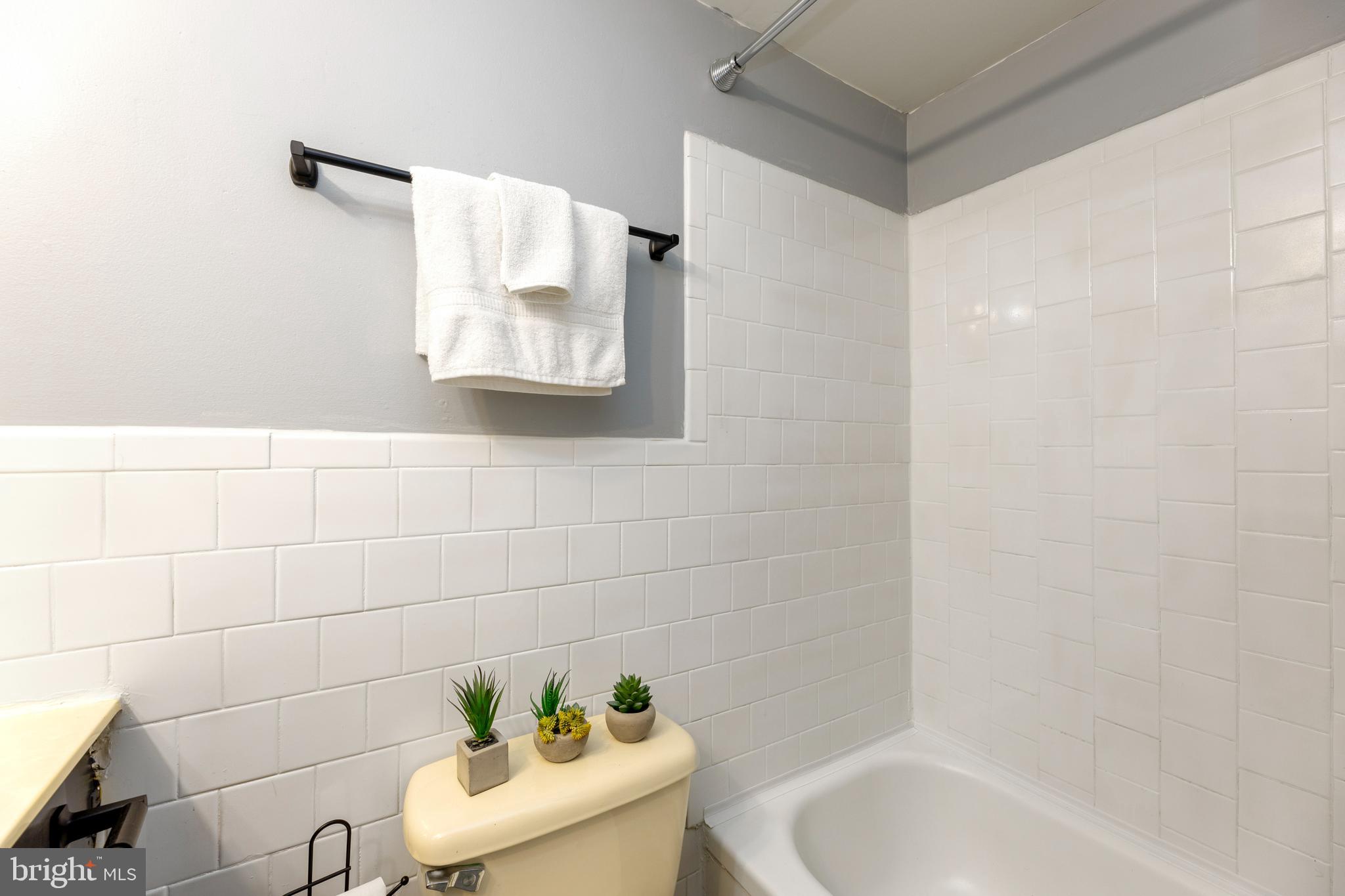 BETHESDA PARK - Residential