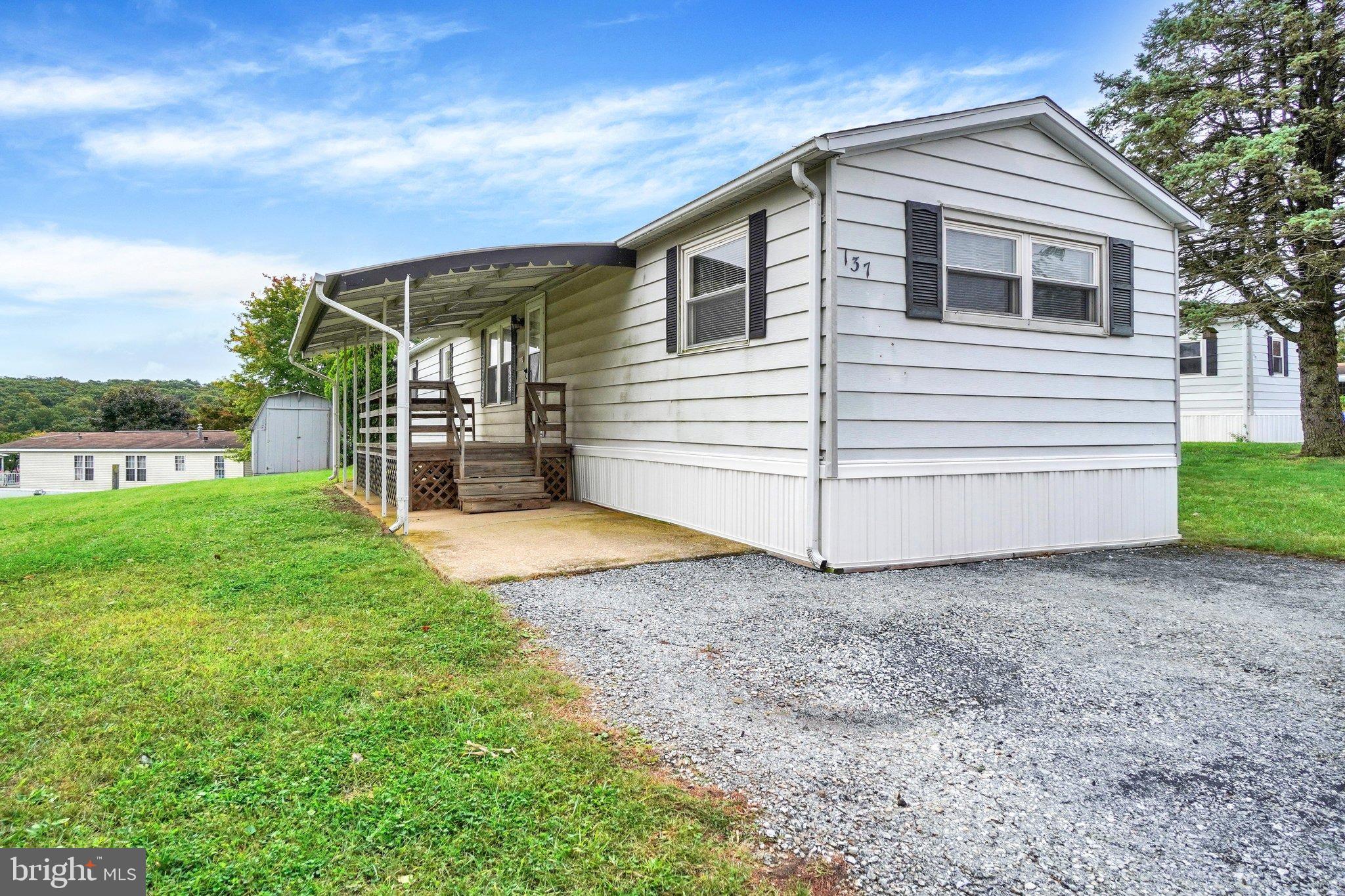 137 CARBRIDGE ROAD W