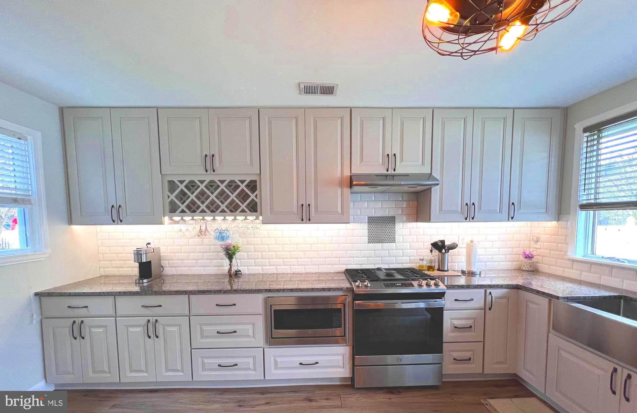 SHOREHAM BEACH - Residential