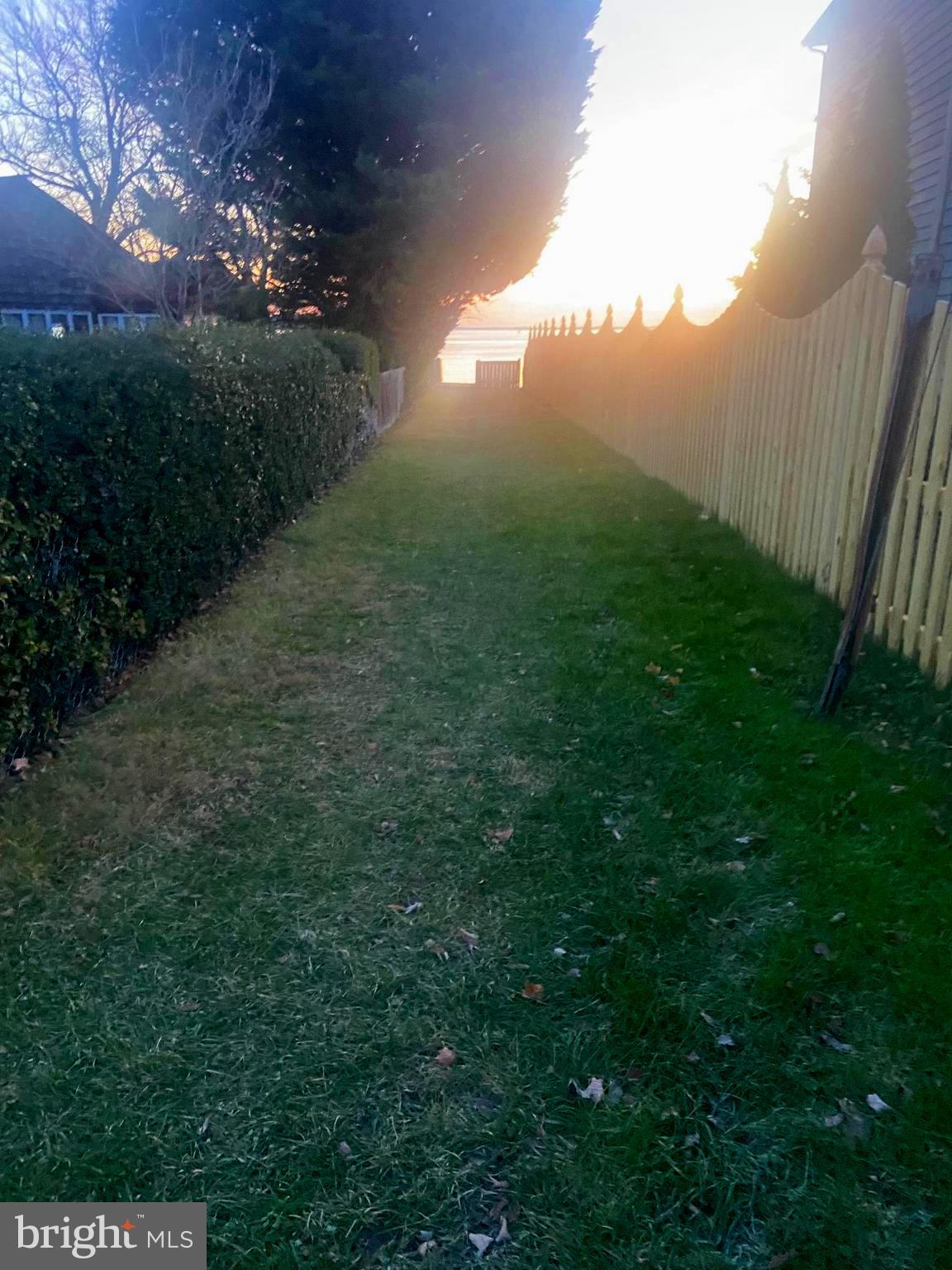 SHOREHAM BEACH - Residential