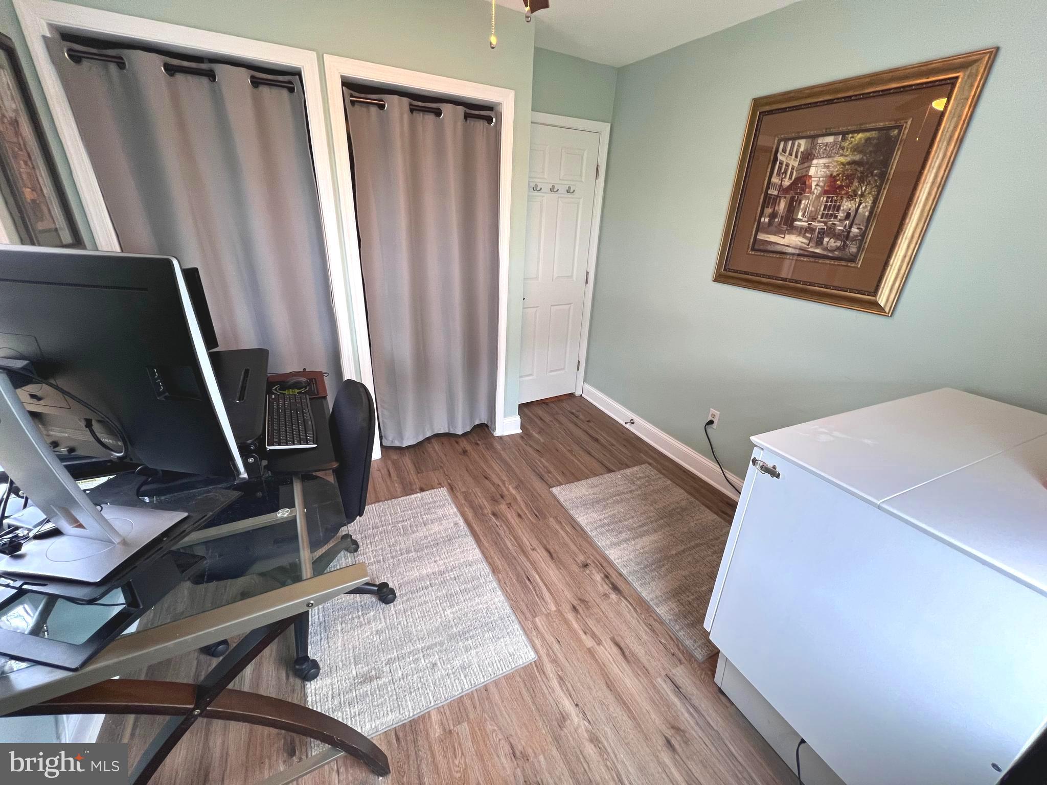 SHOREHAM BEACH - Residential