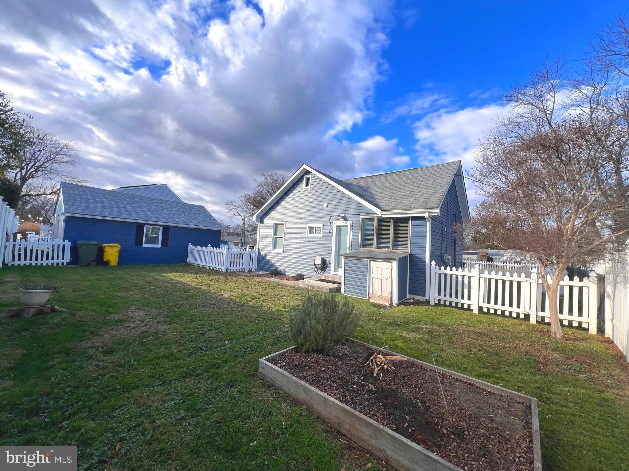 SHOREHAM BEACH - Residential