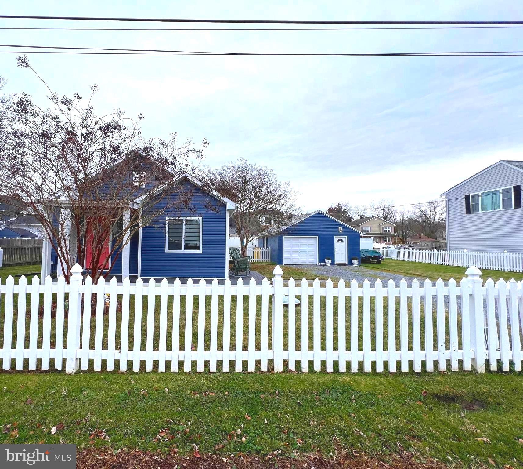 SHOREHAM BEACH - Residential