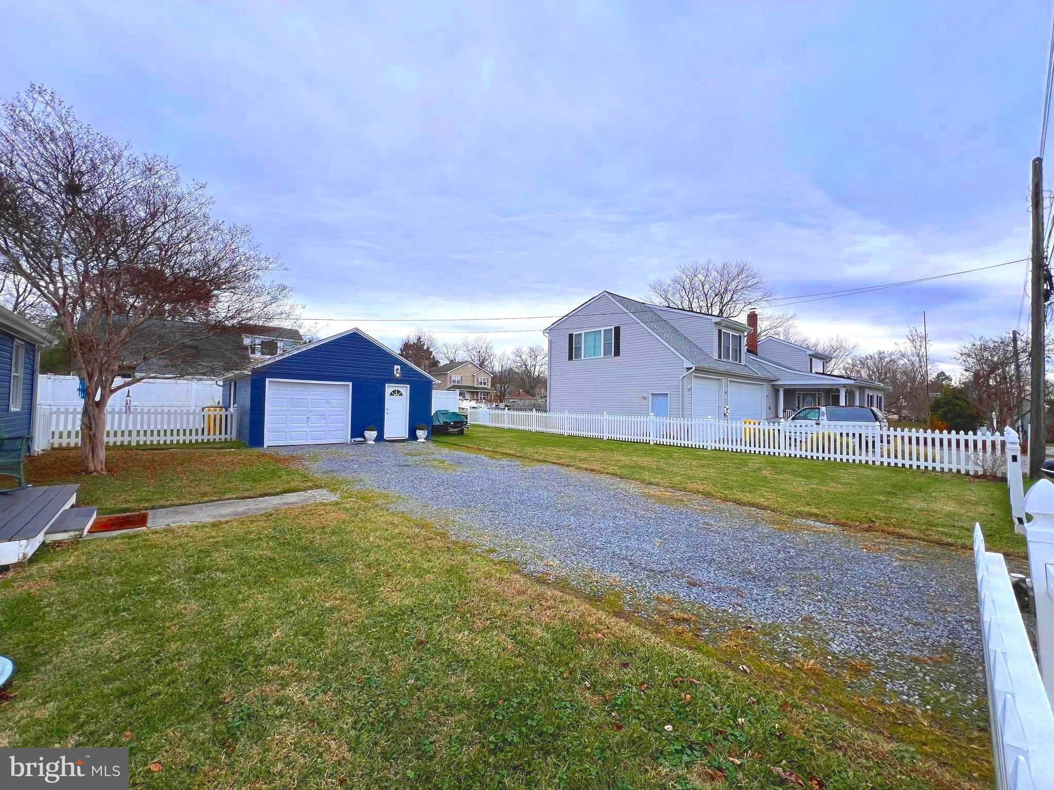 SHOREHAM BEACH - Residential