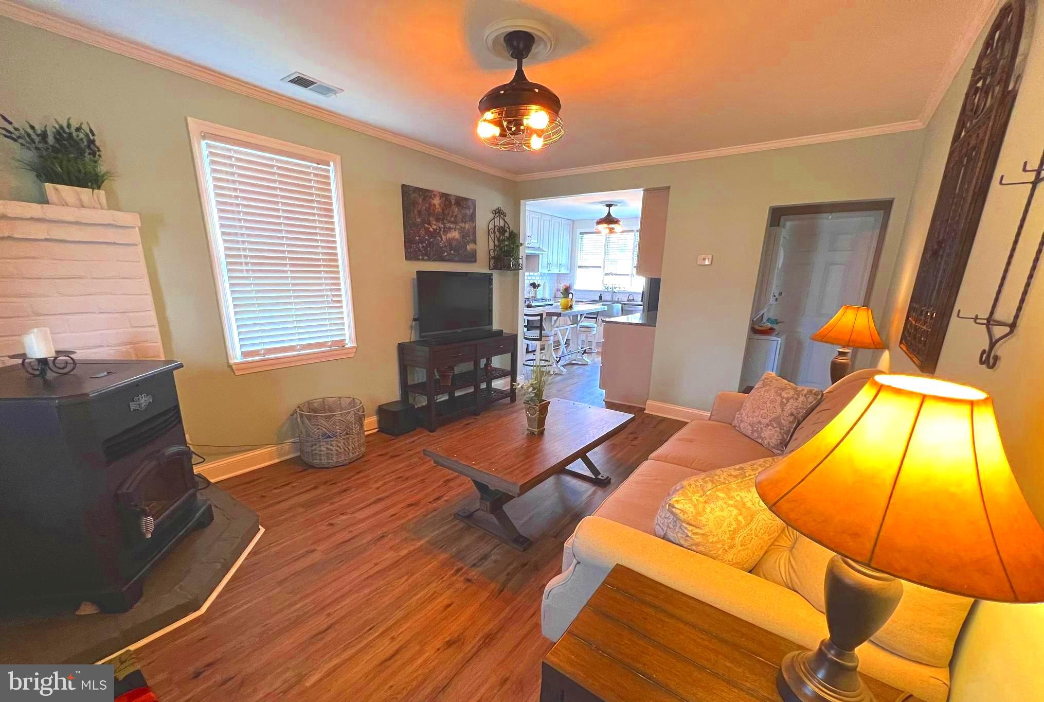 SHOREHAM BEACH - Residential