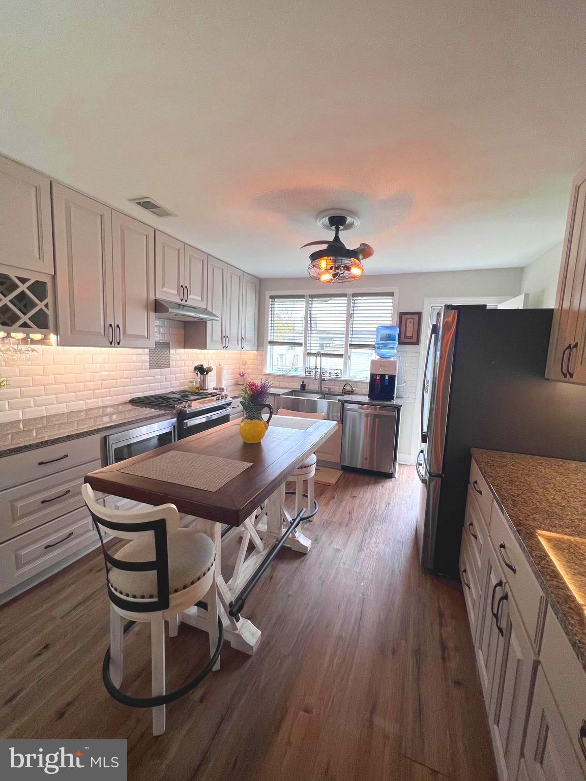 SHOREHAM BEACH - Residential