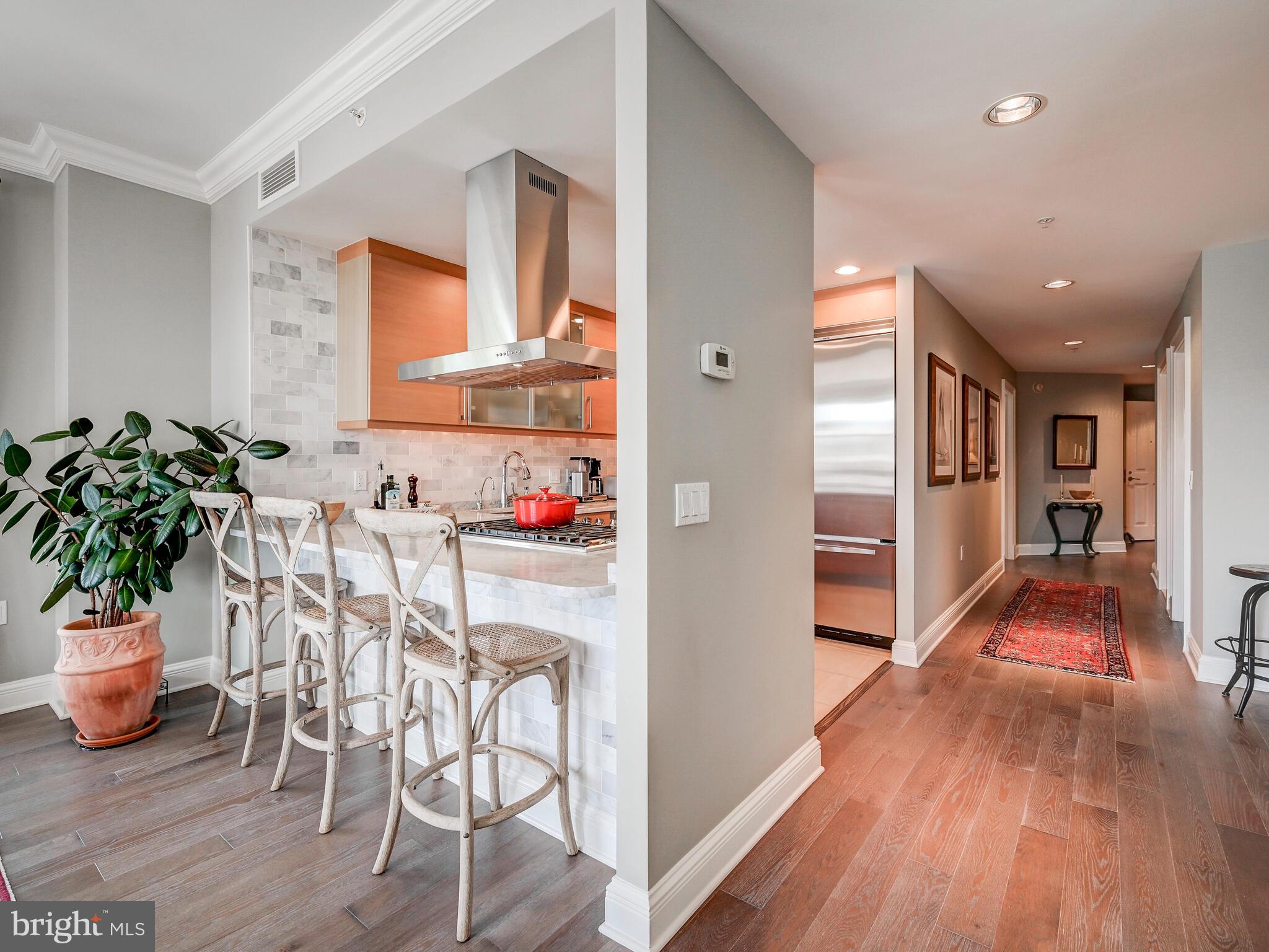 THE RITZ-CARLTON RESIDENCES - Residential