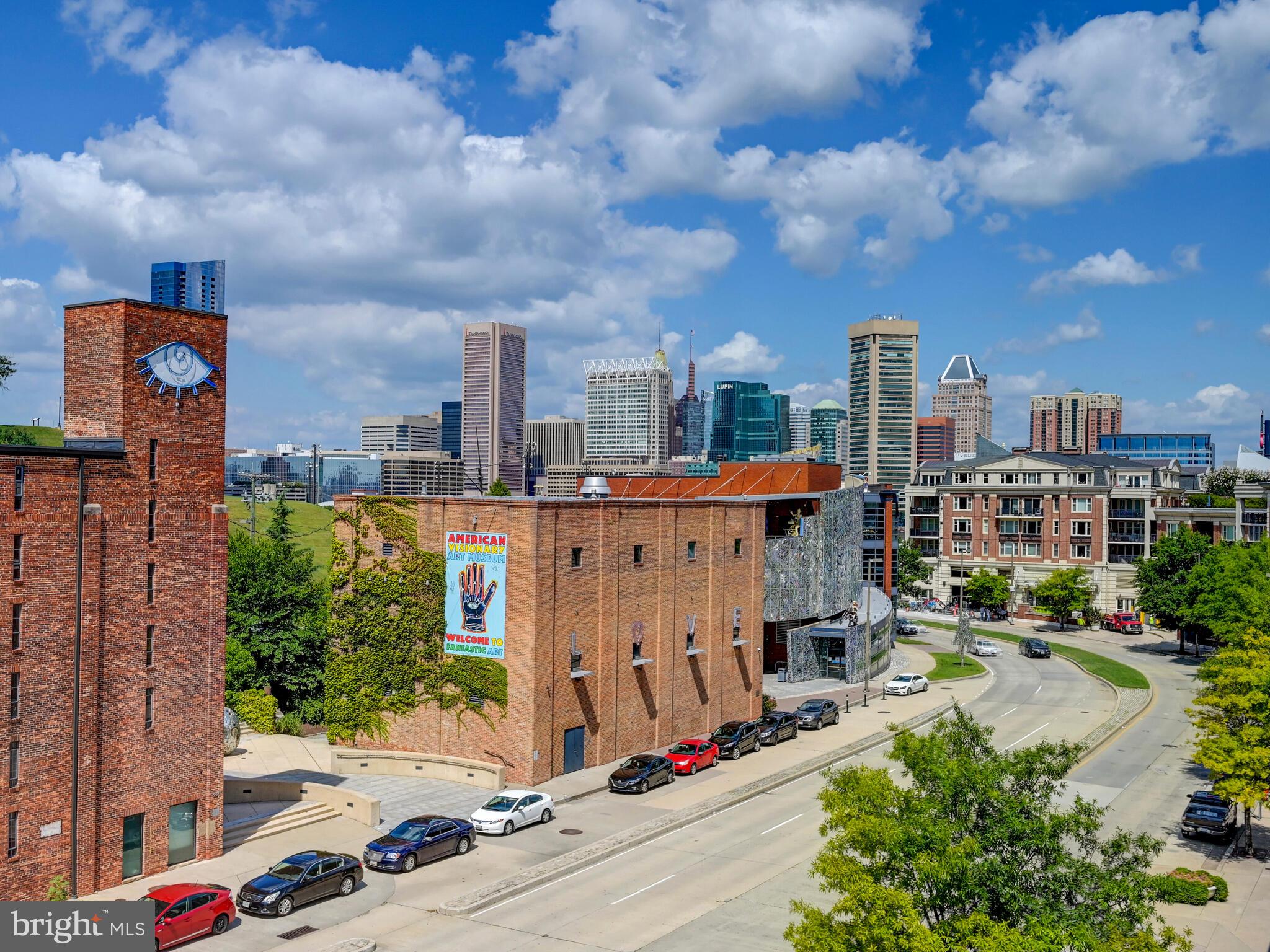 THE RITZ-CARLTON RESIDENCES - Residential