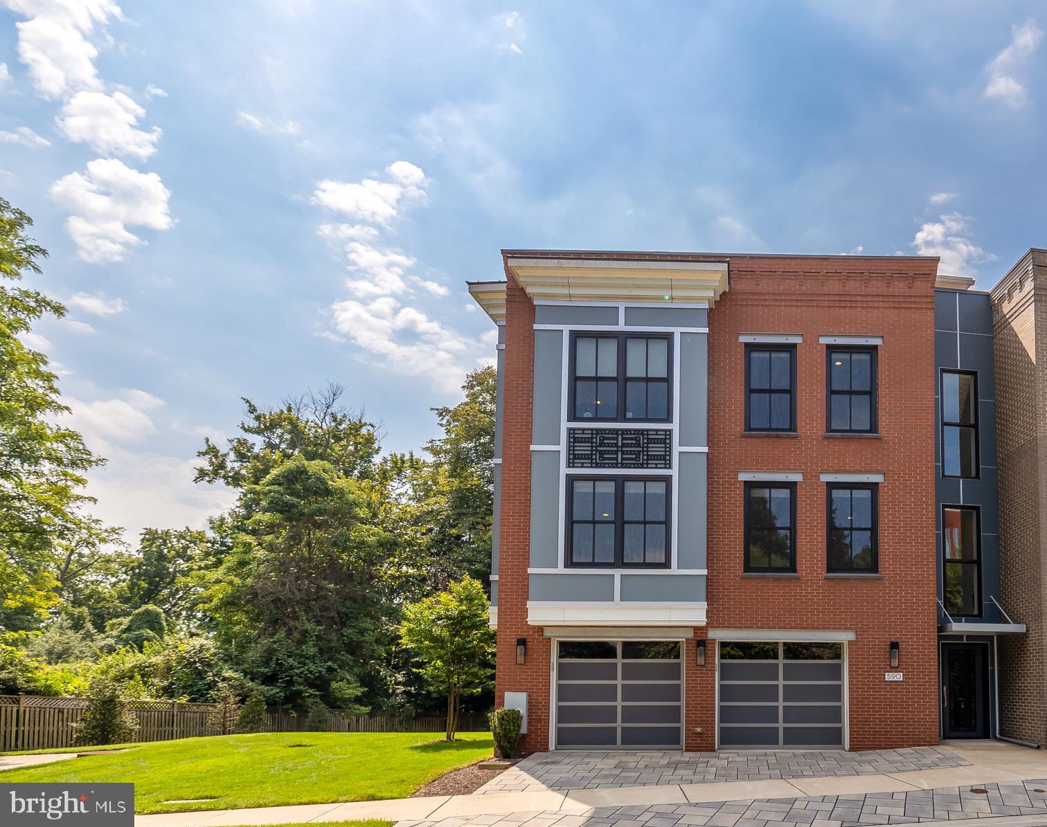 BROOKMONT - Residential