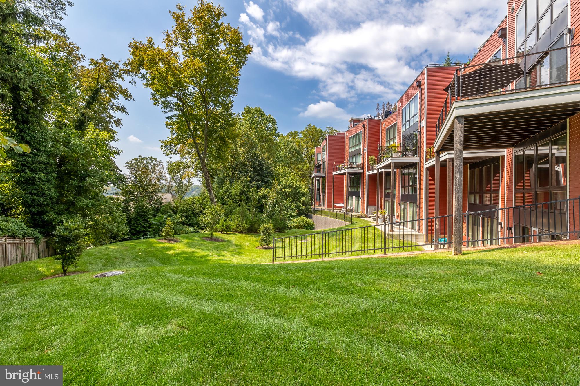 BROOKMONT - Residential