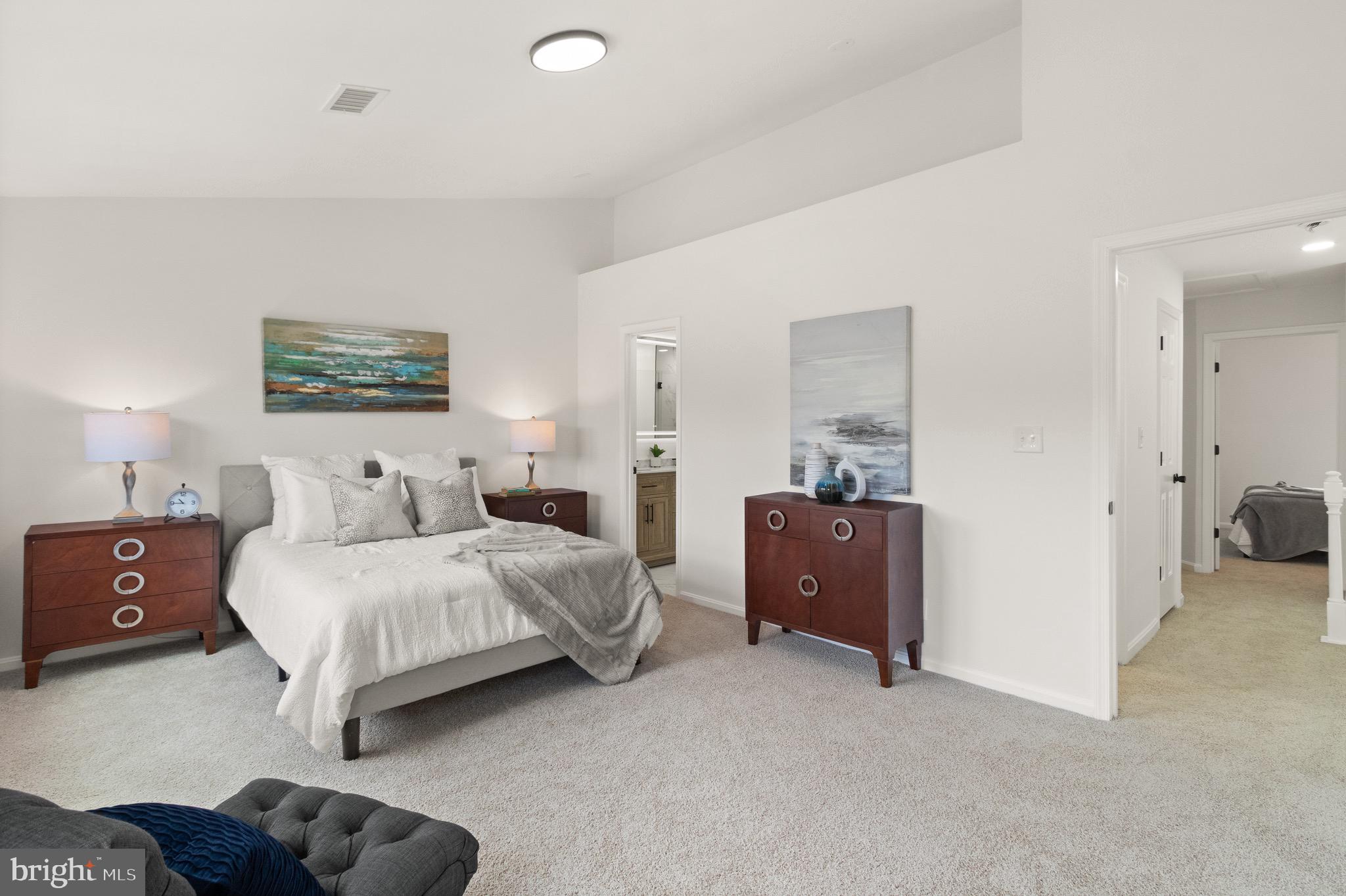 SPRING KNOLL - Residential