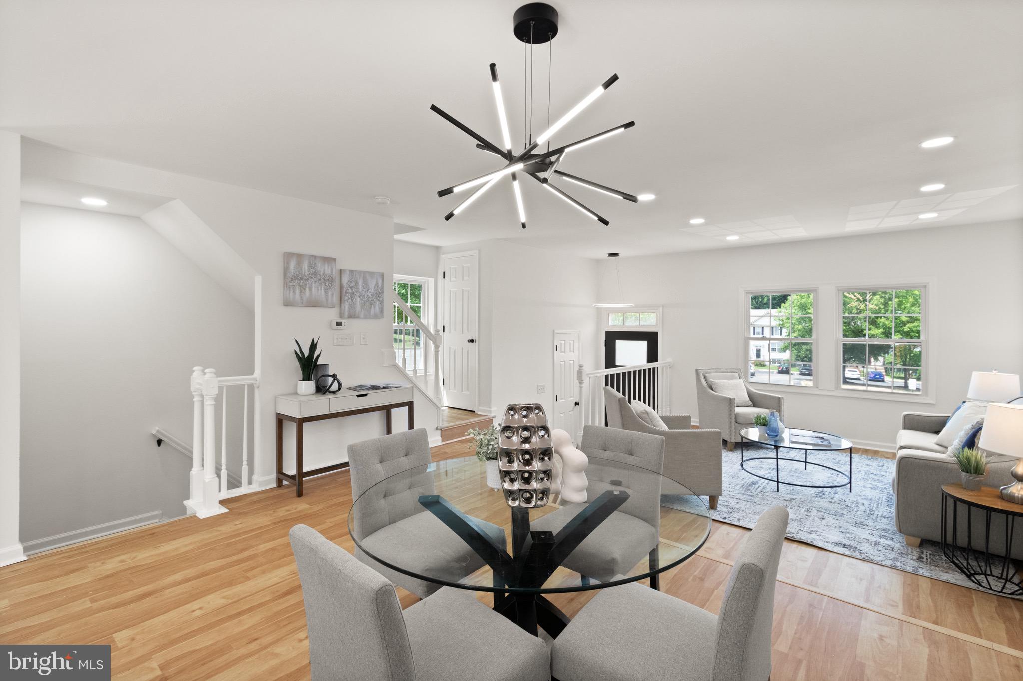 SPRING KNOLL - Residential