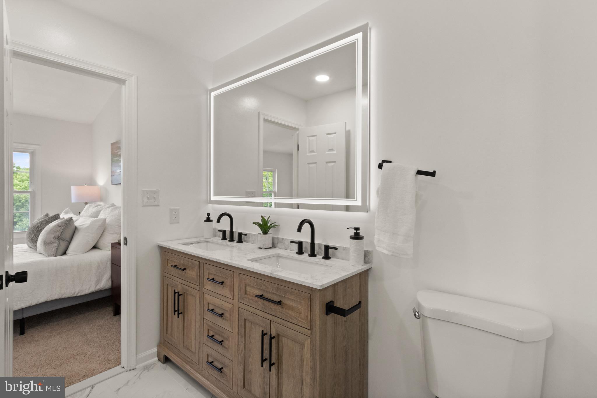 SPRING KNOLL - Residential