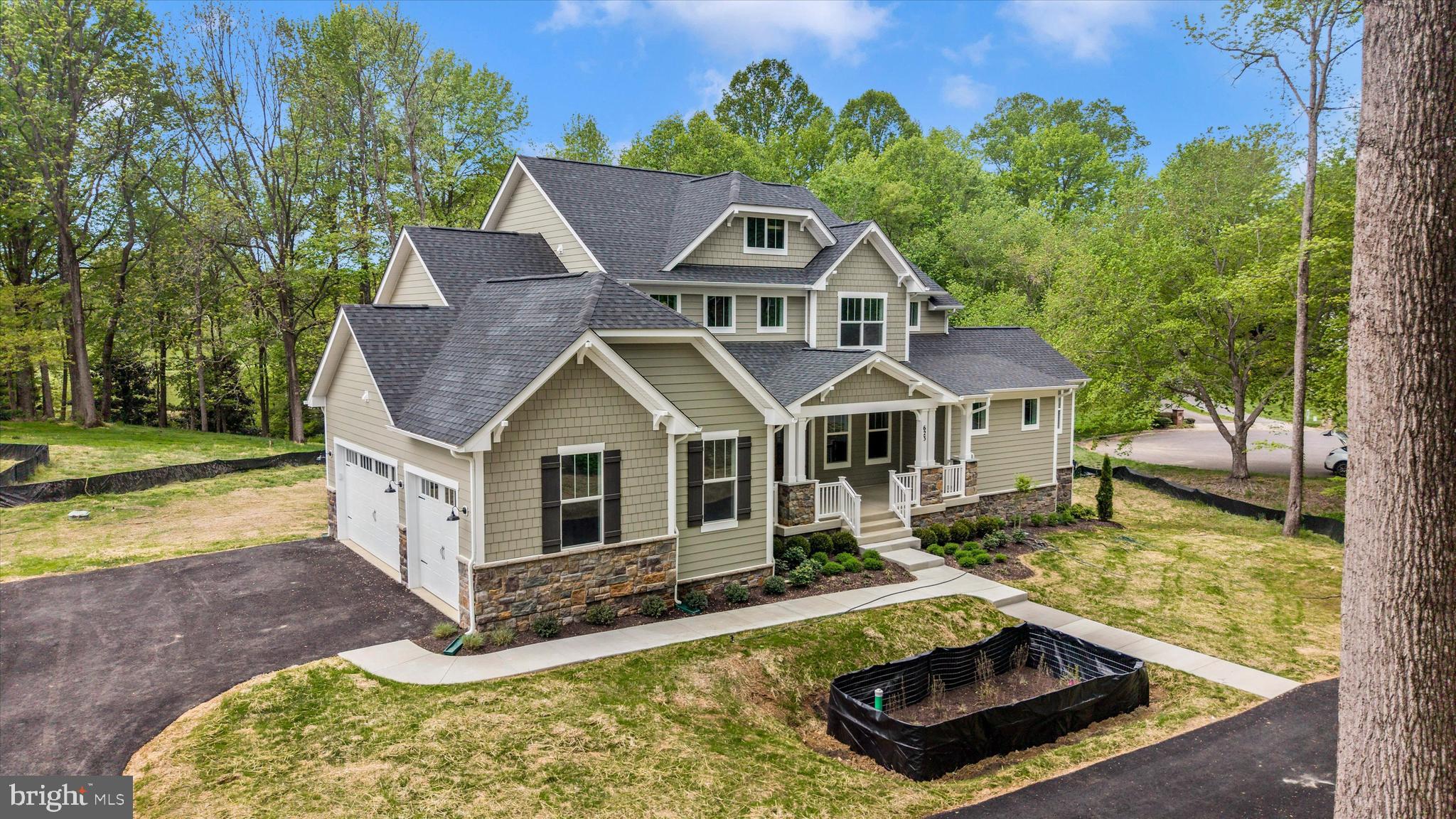 MILLERSVILLE - Residential