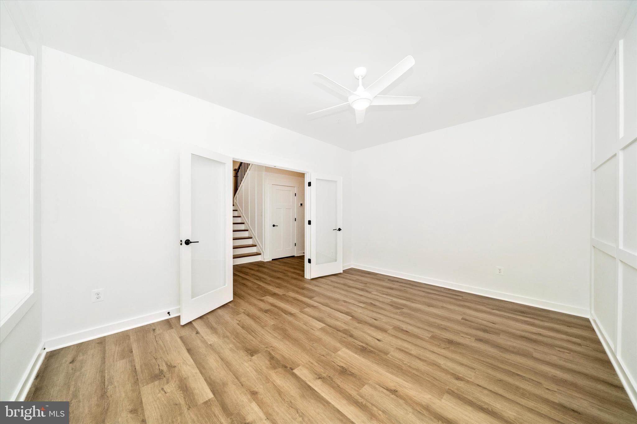 MILLERSVILLE - Residential