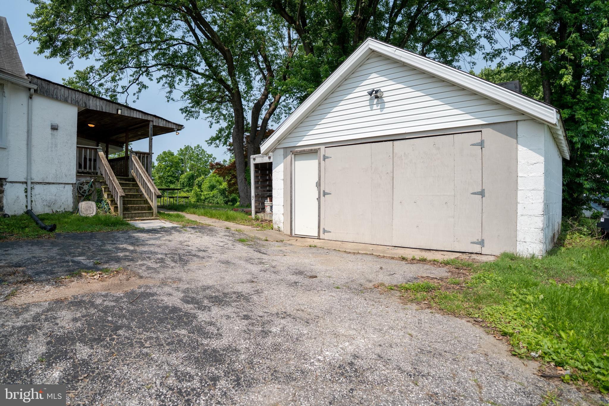 BELMONT HEIGHTS - Residential