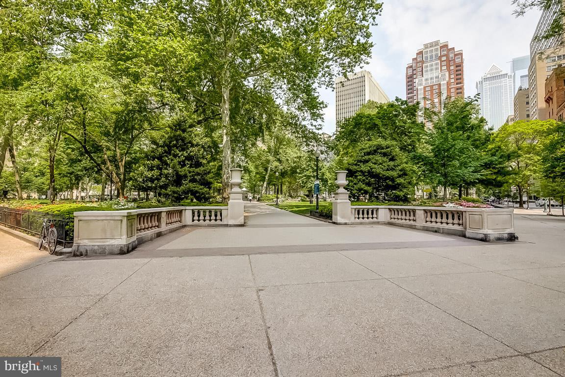 RITTENHOUSE SQUARE - Residential Lease