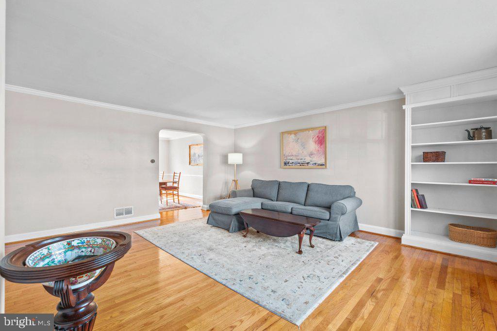 LOCH RAVEN MANOR - Residential