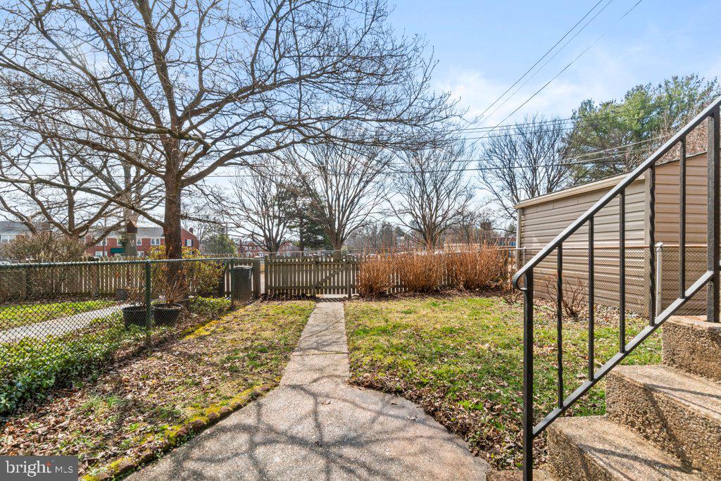 LOCH RAVEN MANOR - Residential