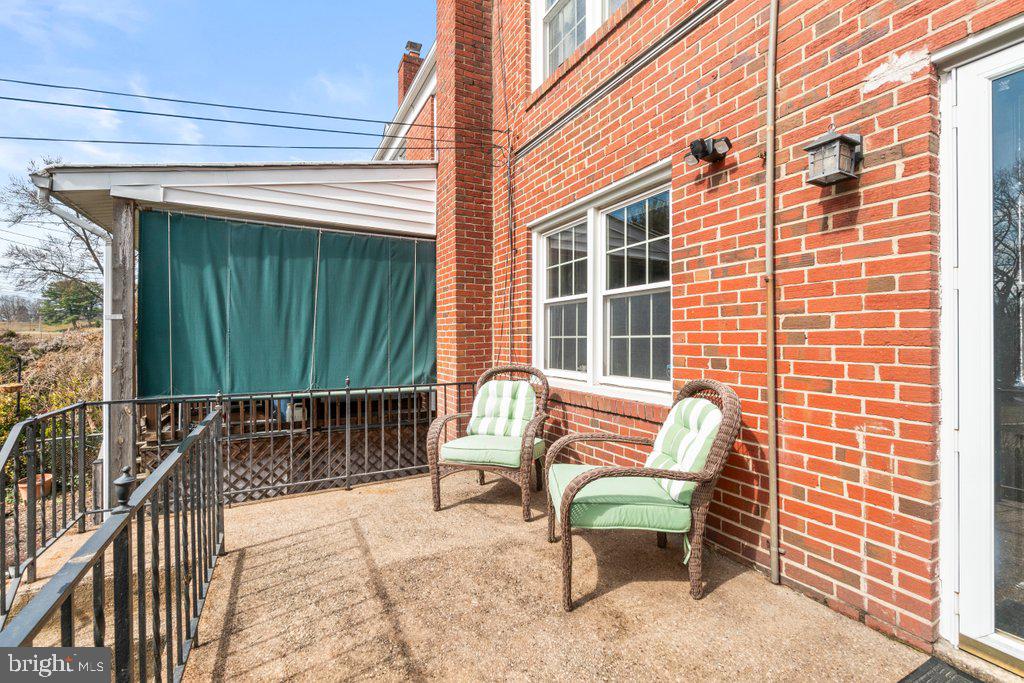 LOCH RAVEN MANOR - Residential