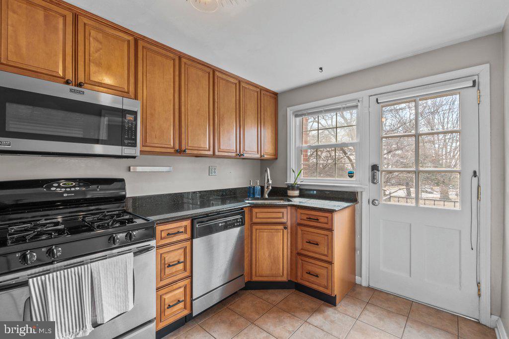 LOCH RAVEN MANOR - Residential