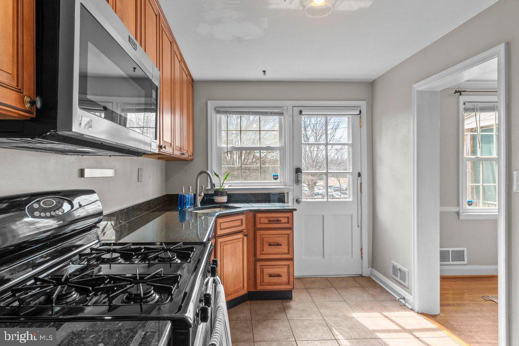 LOCH RAVEN MANOR - Residential