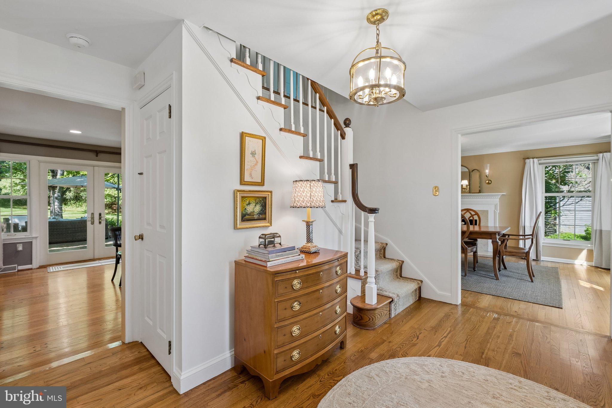 2 HEDGEROW DRIVE