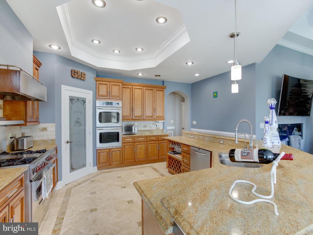 SHADY SIDE - Residential