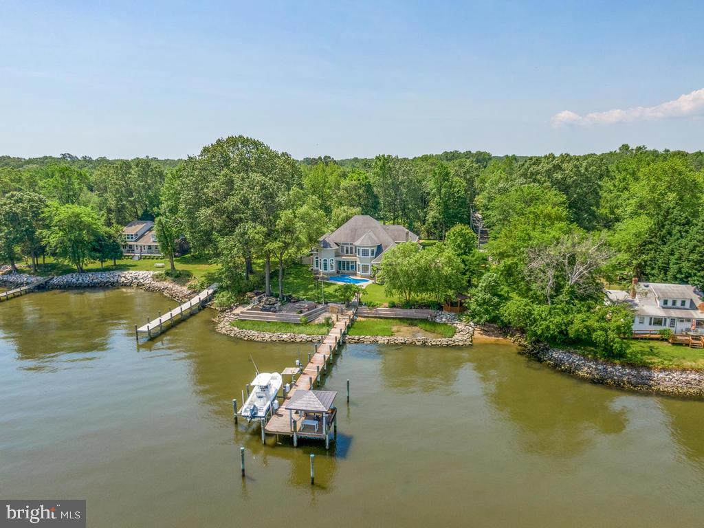 SHADY SIDE - Residential