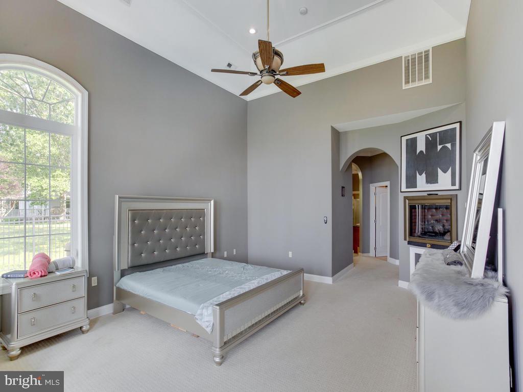 SHADY SIDE - Residential