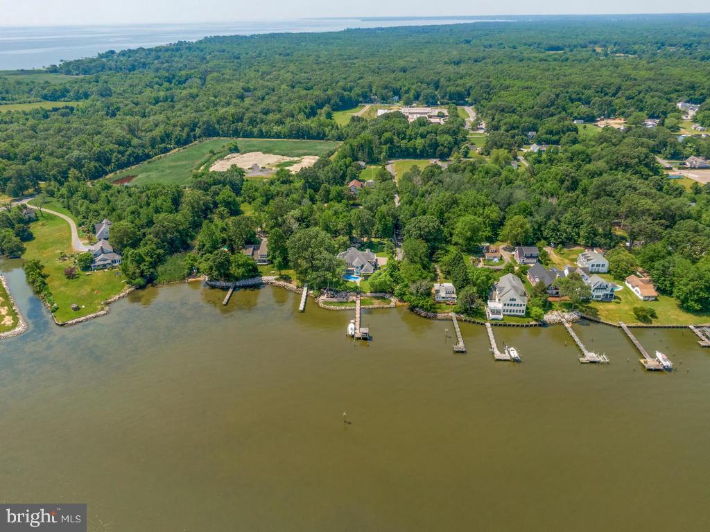 SHADY SIDE - Residential