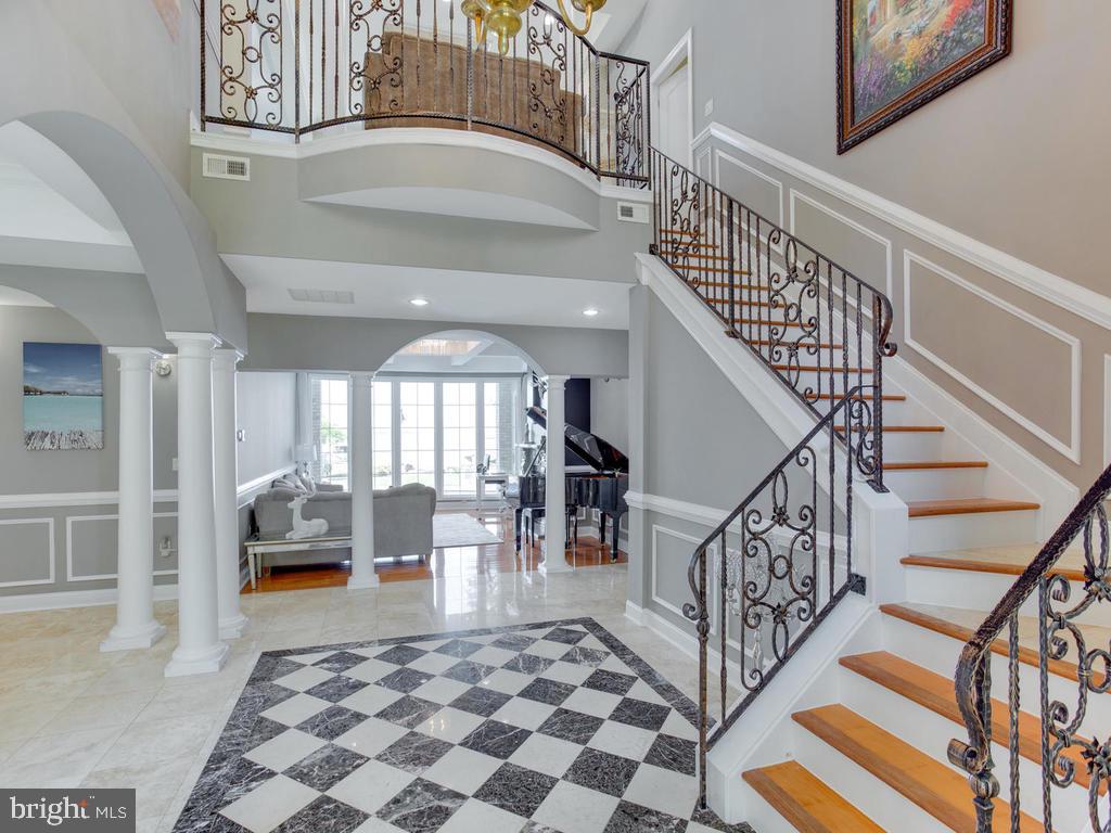 SHADY SIDE - Residential