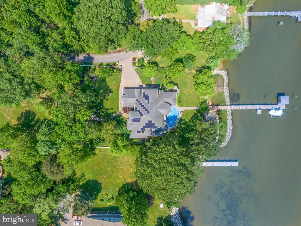 SHADY SIDE - Residential