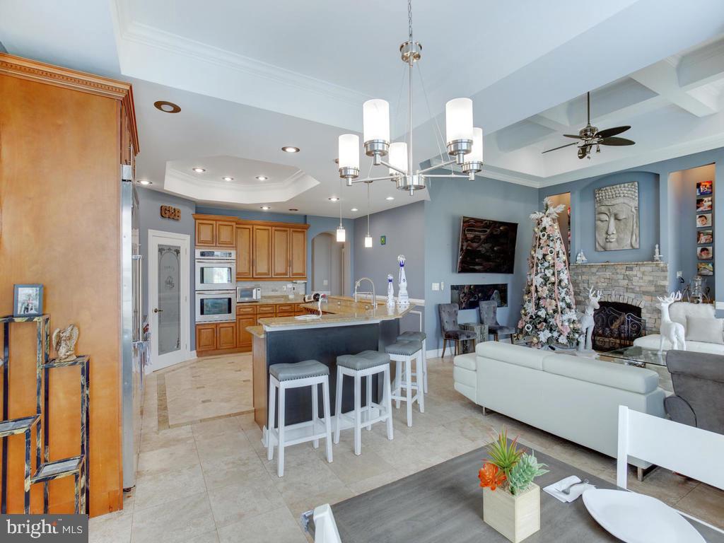 SHADY SIDE - Residential